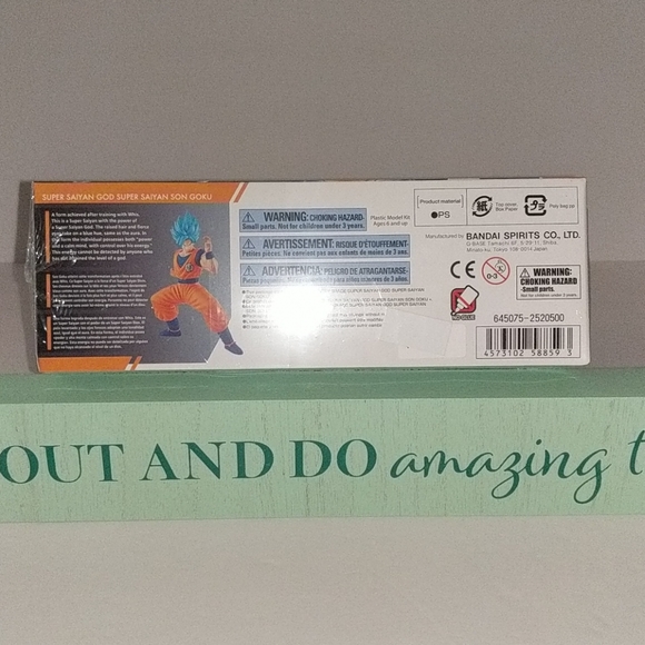 🎀 BANDAI 🎀 Super Saiyan Son Goku Model Kit Japan 🎀 - Picture 2 of 8